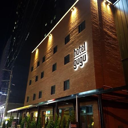 Hotel Gugu Seoul Exteriör bild